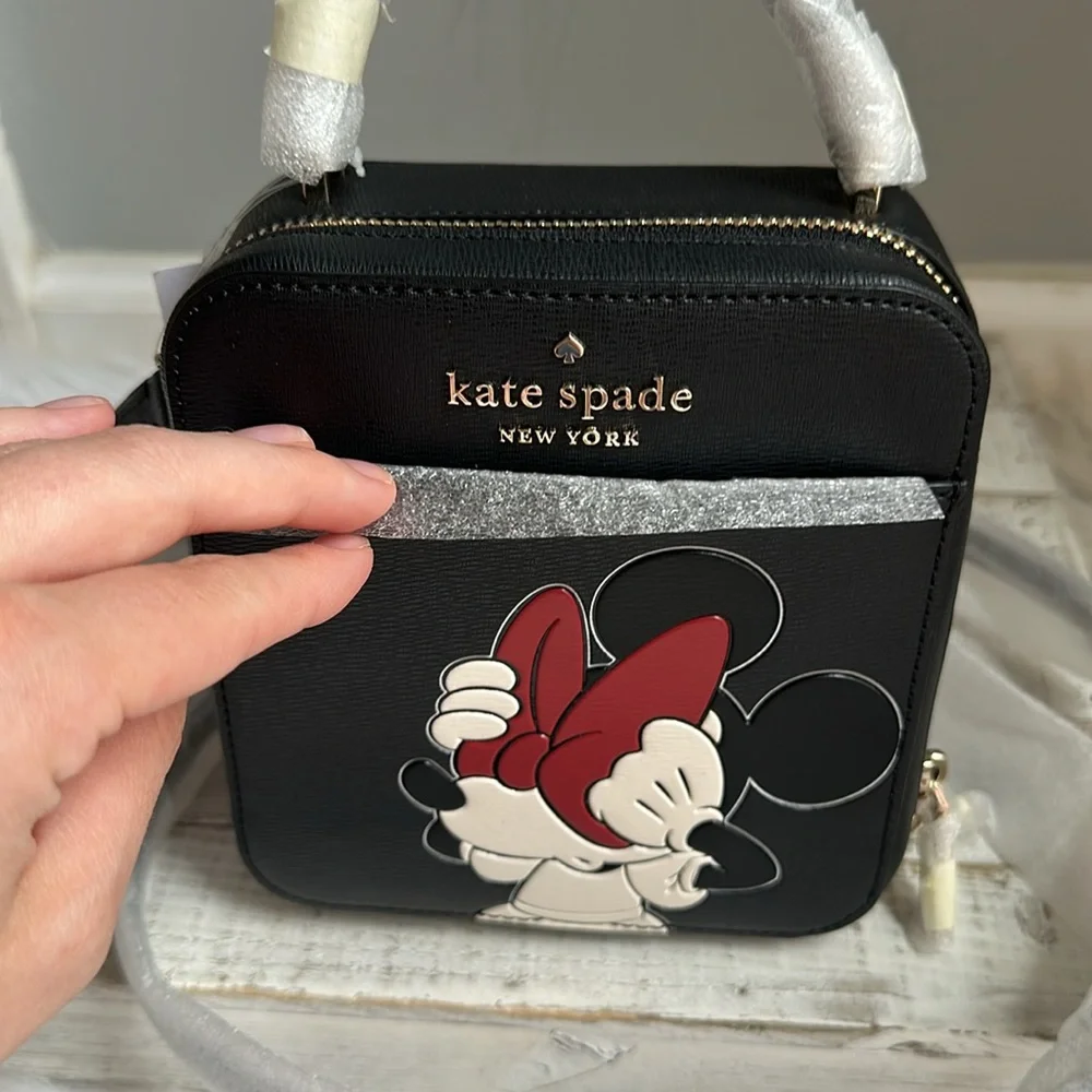 Nwt Kate spade Disney Minnie Mouse vanity bag